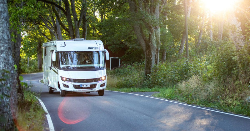 Matkailuauto kevätkuntoon: 5 huoltovinkkiä