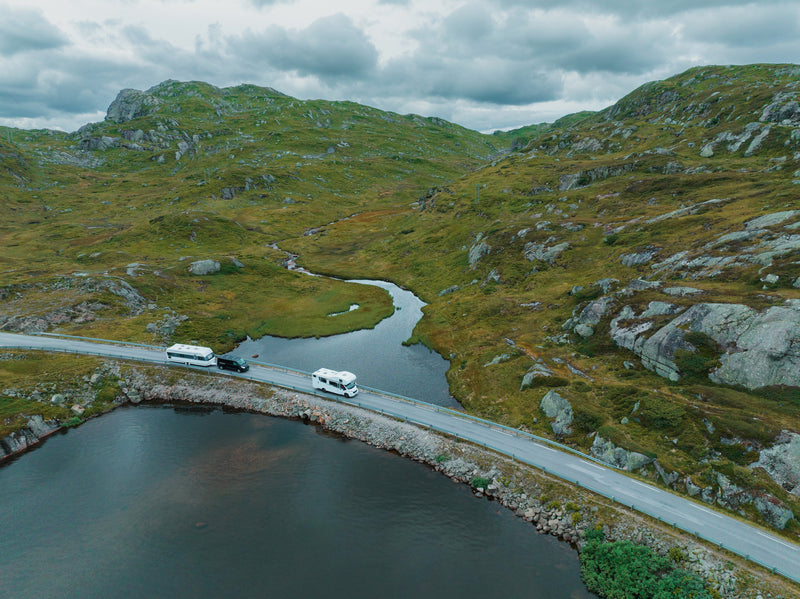 Ajokortti asuntoautolle ja asuntovaunulle – säännöt, vinkit ja usein kysytyt kysymykset