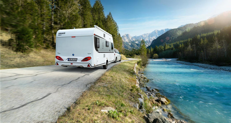 Koeajossa Knaus Sport 650 UDF Silver Selection