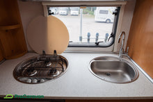 Ladda upp bild till gallerivisning, Hymer C 542 CL
