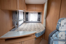 Lataa kuva Galleria-katseluun, Burstner T 603