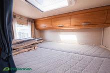 Lataa kuva Galleria-katseluun, Adria Coral S 680 SP