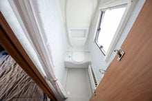 Lataa kuva Galleria-katseluun, Adria CLASSICA