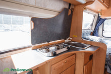 Lataa kuva Galleria-katseluun, Adria Win 560