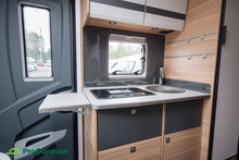 Lataa kuva Galleria-katseluun, Dethleffs Globebus