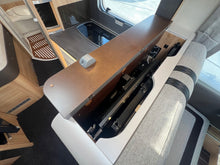 Ladda upp bild till gallerivisning, Knaus SKY TI 650 MF 180hv Platinium Selection