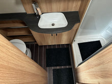 Ladda upp bild till gallerivisning, KNAUS SKY TI 700 MEB Platinum Selection