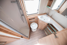 Lataa kuva Galleria-katseluun, Knaus Südwind