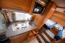 Ladda upp bild till gallerivisning, ADRIA 660 SL CORAL