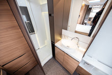 Lataa kuva Galleria-katseluun, Adria ALPINA