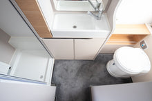 Lataa kuva Galleria-katseluun, Adria Adora