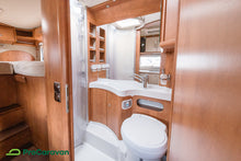 Lataa kuva Galleria-katseluun, Carthago T 143 C-Tourer