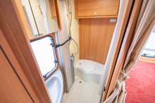 Lataa kuva Galleria-katseluun, Dethleffs T 5841