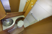 Lataa kuva Galleria-katseluun, Hymer Tramp T 572 CL