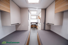 Lataa kuva Galleria-katseluun, Adria Adora