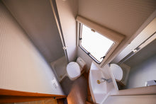 Lataa kuva Galleria-katseluun, Knaus Sun Traveller A 655 MF