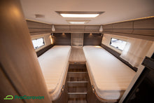 Lataa kuva Galleria-katseluun, Kabe Travel Master C 740 LGB