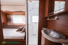 Lataa kuva Galleria-katseluun, Adria Adora