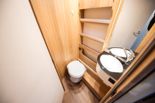 Lataa kuva Galleria-katseluun, Dethleffs I 7051