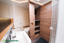 Lataa kuva Galleria-katseluun, Knaus Sun I 900 LX