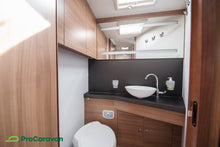 Lataa kuva Galleria-katseluun, Adria Coral S 670 SC Supreme