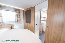 Lataa kuva Galleria-katseluun, Adria Coral S 670 SC