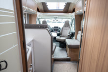 Lataa kuva Galleria-katseluun, Adria Matrix 670SC Nordkapp Edition Alde