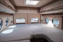 Lataa kuva Galleria-katseluun, Carthago Malibu Van 640 LE Charming GT