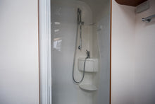Lataa kuva Galleria-katseluun, Adria Coral S 680 ST