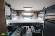 Lataa kuva Galleria-katseluun, Knaus Live Wave 700 LX