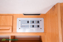 Lataa kuva Galleria-katseluun, Adria Win 560