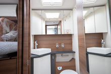 Lataa kuva Galleria-katseluun, Rapido 866F Scandinavian Exclusive