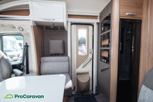 Lataa kuva Galleria-katseluun, Adria Coral S 670 SC Supreme