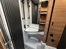 Lataa kuva Galleria-katseluun, Knaus Live Ti 650 MEG Platinum Selection