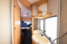 Lataa kuva Galleria-katseluun, Dethleffs T 5841