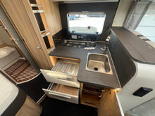 Ladda upp bild till gallerivisning, Knaus SKY TI 650 MF 180hv Platinium Selection