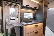 Lataa kuva Galleria-katseluun, Knaus Live Ti 650 MEG Platinum Selection