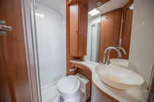 Lataa kuva Galleria-katseluun, LMC Liberty 662 TI Cruiser