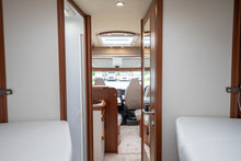 Lataa kuva Galleria-katseluun, Rapido I 66 Distinction