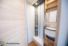 Lataa kuva Galleria-katseluun, Dethleffs Globebus