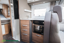 Lataa kuva Galleria-katseluun, Adria Coral S 670 SC Supreme