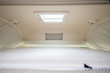 Lataa kuva Galleria-katseluun, Rapido I 66 Distinction