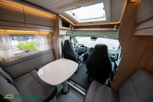 Lataa kuva Galleria-katseluun, Kabe Travel Master C 740 LGB