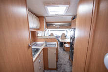 Lataa kuva Galleria-katseluun, Bürstner Viseo i 694