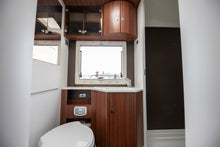 Ladda upp bild till gallerivisning, Adria Coral Supreme S 670 SLT