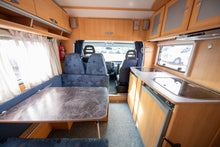 Ladda upp bild till gallerivisning, Dethleffs T 5841