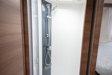 Lataa kuva Galleria-katseluun, Rapido 866F Scandinavian Exclusive