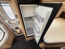 Ladda upp bild till gallerivisning, Knaus SKY TI 650 MF 180hv Platinium Selection