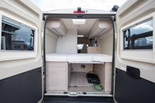 Lataa kuva Galleria-katseluun, Bürstner 540