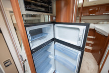 Lataa kuva Galleria-katseluun, Rapido I 66 Distinction